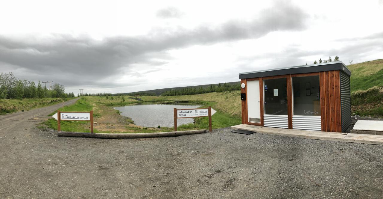 Einishus Cottages Лейґар Екстер'єр фото